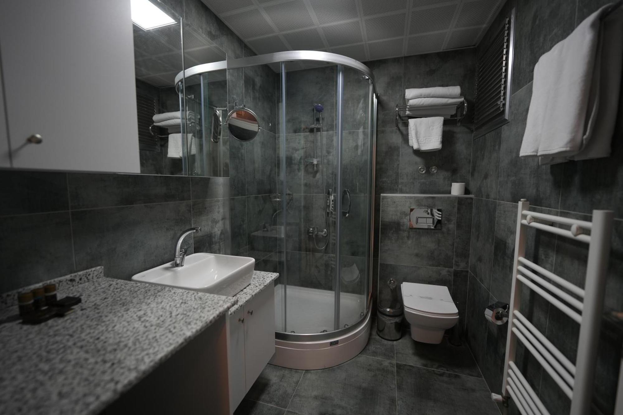Marlen Hotel Bayrakli Izmir Exterior photo