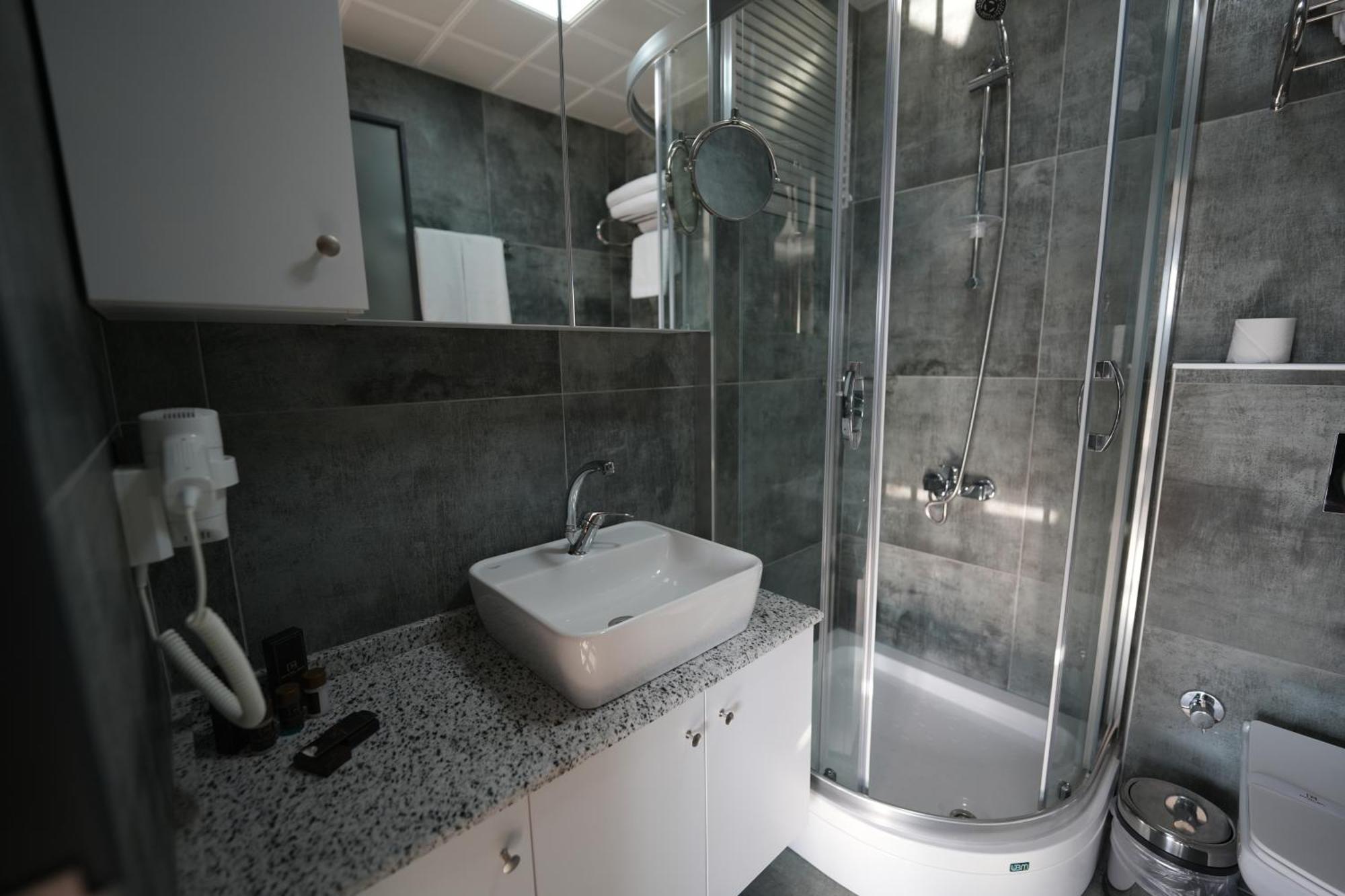 Marlen Hotel Bayrakli Izmir Exterior photo